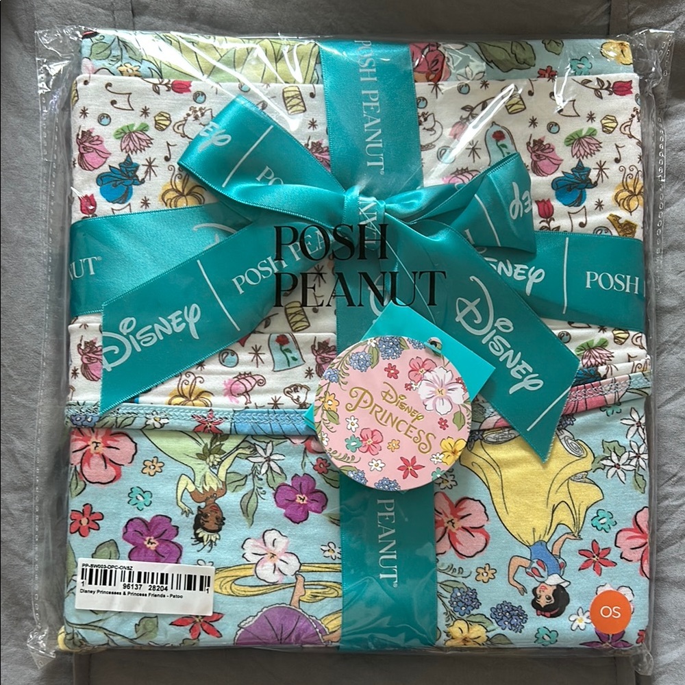 Posh Peanut Disney Princess blanket - Multicolor